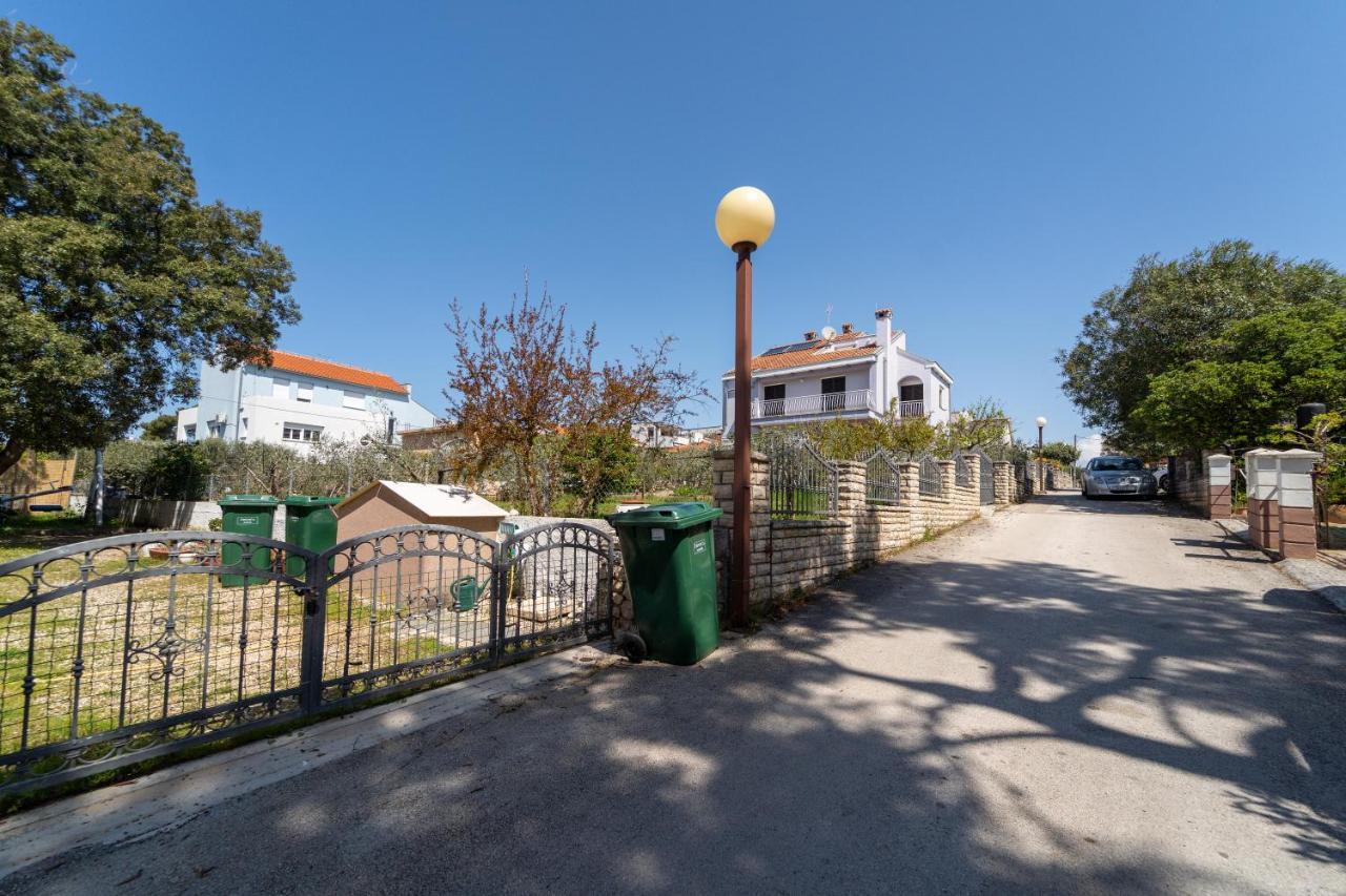 Apartment Nada Петрчане Экстерьер фото