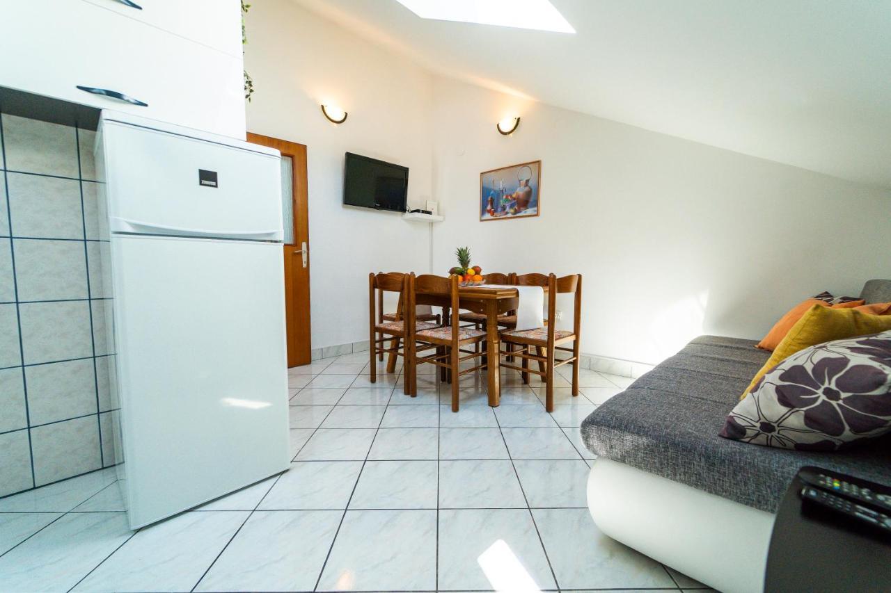 Apartment Nada Петрчане Экстерьер фото